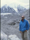 vor dem Rongbukgletscher am Fusse des Mont Everest